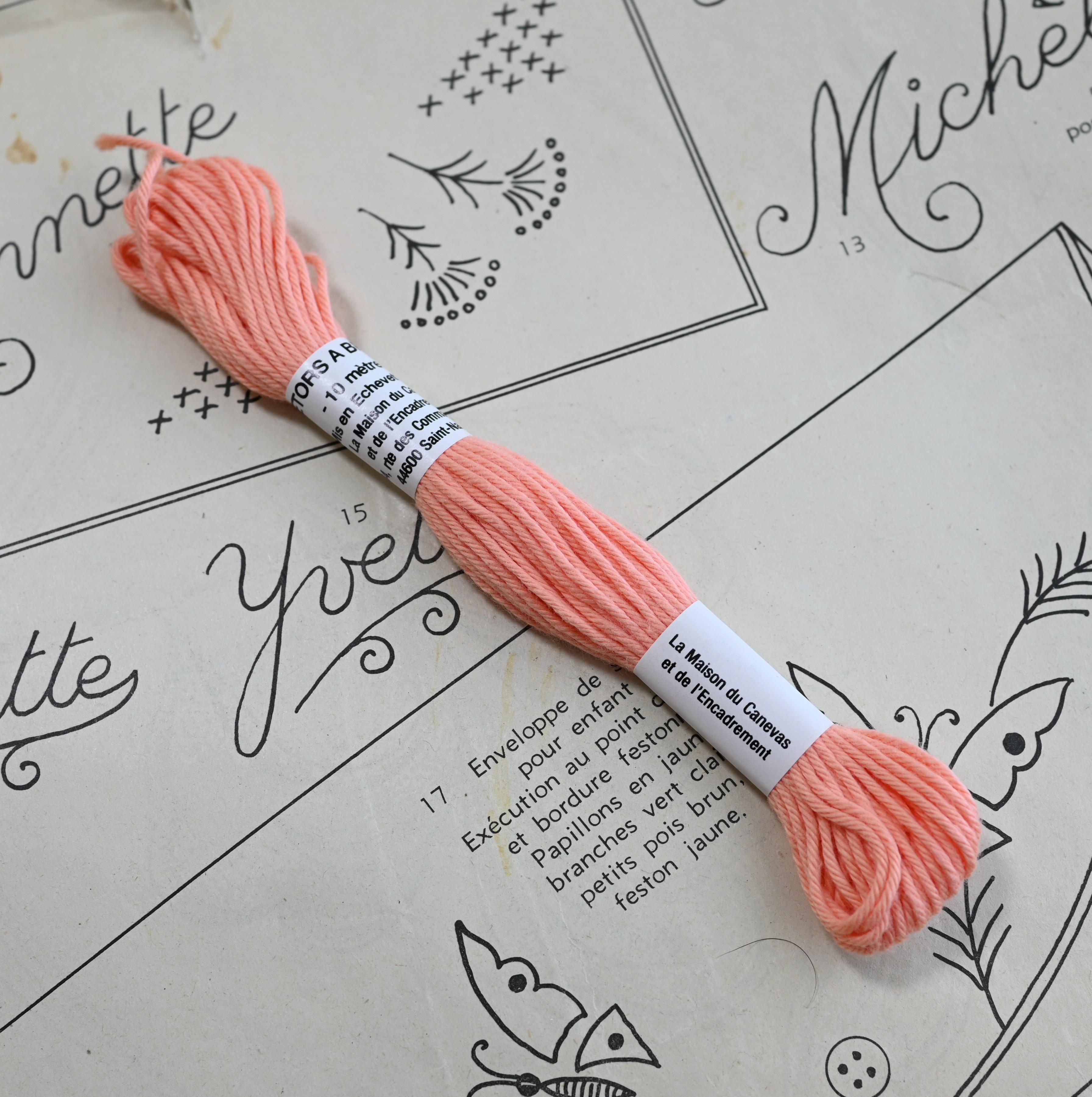 レトロ 刺繍糸1枚目の画像